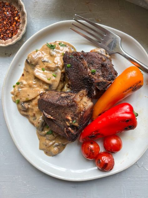 Garlic Lamb Loin Chops with Mushroom Sauce Recipe Lamb Chop Recipes With Red Wine Sauce, Recipes With Red Wine, Lamb Steak, Garlic Mushroom Sauce, Mushroom Wine Sauce, Red Wine Recipe, Lamb Loin Chops, Mushroom Sauce Recipe, Lamb Steaks