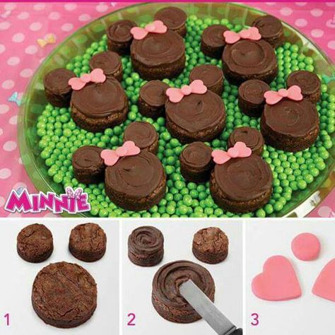 Mini mouse brownie bites Minnie Mouse Party Ideas, Girls Birthday Party Ideas, Mini Brownie Bites, Birthday Brownies, Minnie Mouse Theme Party, Minnie Mouse Cupcakes, Minnie Mouse Baby Shower, Minnie Mouse Theme, Wilton Cake Decorating