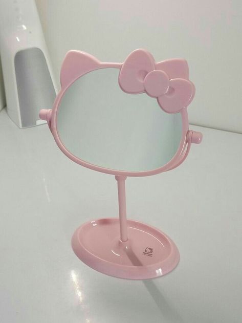 Rooms Decoration, Hello Kitty Makeup, Hello Kitty Rooms, Kitty Clothes, Hello Kitty Clothes, Hello Kitty Accessories, Pastel Room, Pinterest Room Decor, Cute Bedroom Decor