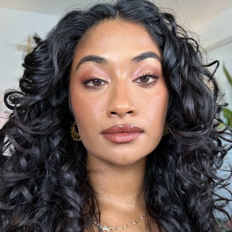 Post from Monica Ravichandran Monica Ravichandran, Duochrome Eyeshadow, Walking Down The Aisle, Skin Tones, Makeup Looks, Walking, Hairstyles, Skin, Hair Styles