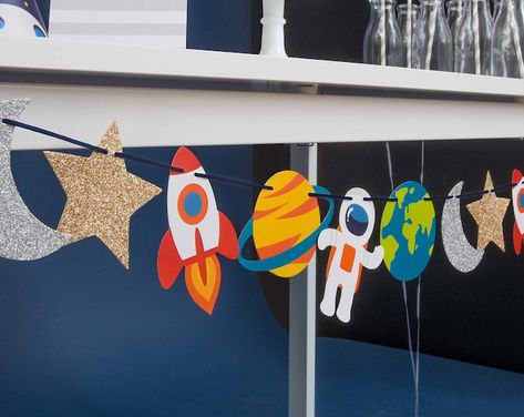 Space Balloon Garland Space Party Astronaut Balloon - Etsy Turkey Space Theme Decorations, Moon Garland, Space Themed Birthday Party, Space Themed Birthday, Planet Birthday, Space Party Decorations, Garland Birthday, Astronaut Party, Baby Shower Bunting