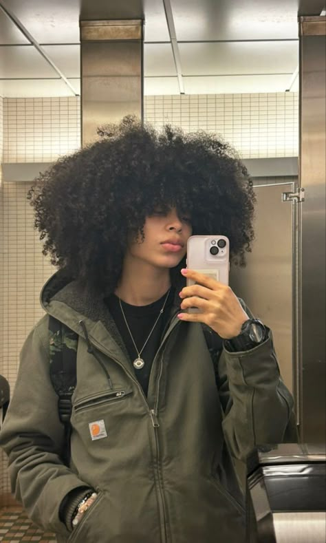 Masc Black Hair Styles, Black Nonbinary Hairstyles, Studs With Curly Hair, Haircut Ideas Asian, Haircut Ideas Curly Hair, Androgynous Black People, Aesthetic Boy Haircut, Haircut Ideas Aesthetic, Haircut Ideas Curly