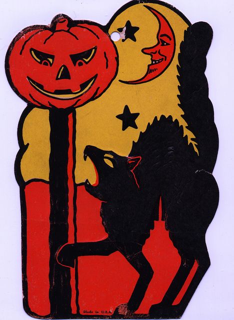 vintage Beistle halloween decoration | Flickr - Photo Sharing! Halloween Decorations Uk, Halloween In New York, Beistle Halloween, Vintage Halloween Cards, Halloween Box, Vintage Halloween Art, Vintage Halloween Images, Vintage Halloween Costume, Halloween Graphics