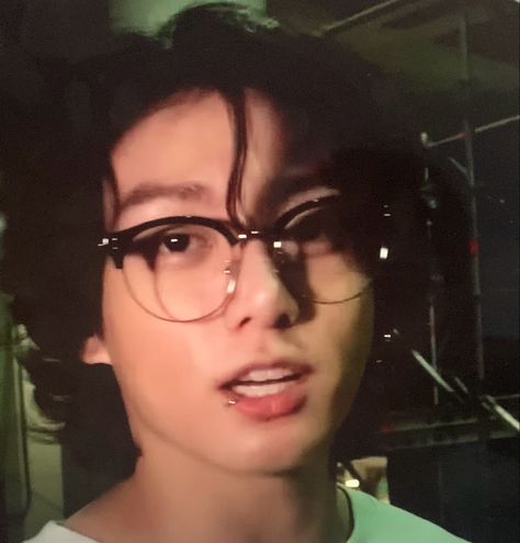 Jungkook Glasses, Morning Quotes Images, Jungkook Aesthetic, Profile Pic, Bts Funny Videos, Jungkook Cute, Foto Jungkook, Bts Funny, Maquillaje De Ojos