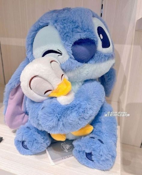 Stitch Preppy, Stitch Disney Cute, Stitch Plushies, Stitch Merch, Stitch Teddy, Stitch Room, Lilo And Stitch Toys, Lilo And Stitch Characters, Lilo And Stitch Merchandise