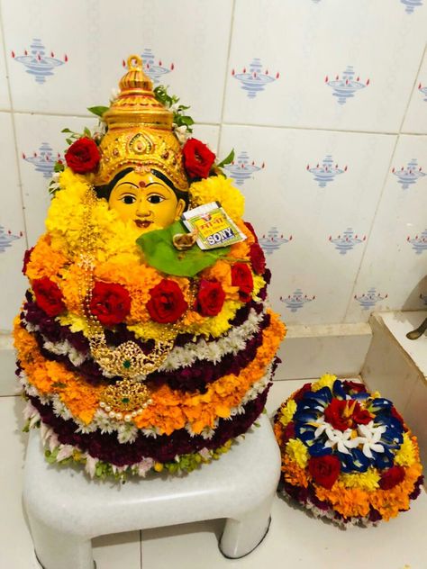 Navarathri time - Bathukamma Bhathukamma Festival, Bathukamma Images, Batukamma Images, Cake Story, Festival Image, Best Snapchat, Flower Rangoli, Elegant Blouse Designs, Ganesha