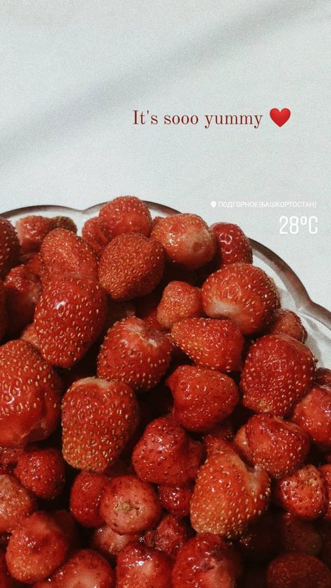 Идеи для stories; photo instagram; aesthetic stories; yummy; клубника; лето; summer; Strawberry Story Instagram, Food Captions, Strawberry Summer, Story Instagram, Instagram Captions, Insta Story, Stories Instagram, Instagram Feed, Instagram Story