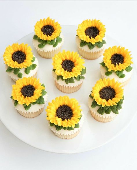 Food Truck Desserts, Sunflower Cupcakes, Food Truck Menu, Yellow Cupcakes, Fall Cupcakes, Symbol Of Hope, Cupcake Cake Designs, Floral Cupcakes, Mini Cakes Birthday