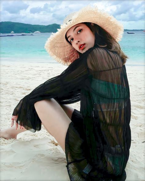 Lisa Swimsuit, Lisa Manoban, Vacay Mode, Lisa Bp, Lisa Blackpink Wallpaper, Lalisa Manobal, Blackpink Photos, Blackpink Fashion, Lalisa Manoban