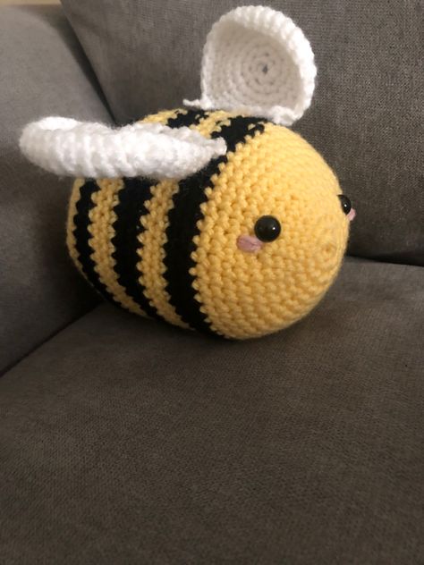 #amigurumi #crochet #handmade #spring #smallbusiness #bee Crochet Stuffed Bee, Crochet Chunky Bee Pattern Free, Yellow Crochet Plushies, Bee Plushies, Crochet Plush Bee Pattern Free, Crochet Plushies Bee, Bee Plush, Marque-pages Au Crochet, Modern Haken