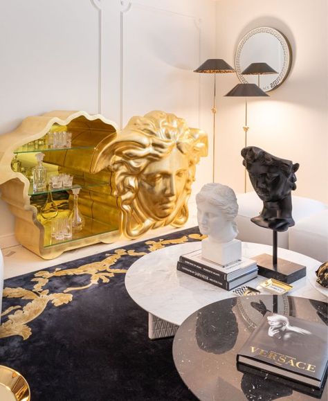 Versace Interior, Odd Decor, Versace House, Versace Furniture, Boots 2022, Jewelry Chains, Italian House, Versace Logo, Resort Design