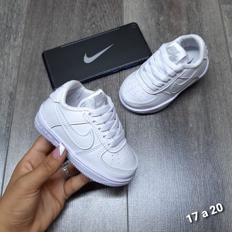 Air Force 1 Bebe, Air Force Infantil, Air Force Bebe, Baby Air Force Ones, Air Force Baby, Baby Jordan Shoes, Custom Baby Shoes, Tenis Air Force, Baby Jordans