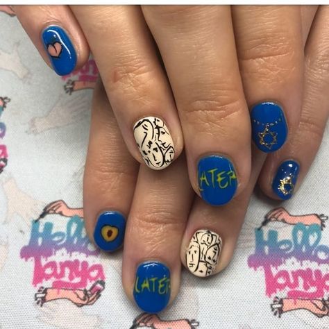 🎨 Absolutely INCREDIBILE cmbyn nail art!!! 💙💛💙💛💙 #Repost HELLOTANYA 🌟 🌟 🌟 • • • 🍑Call Me By Your Name🍑 cmbyn nails for absolute legend KAATOPP who decided to drop in and bless me with this incredible nail idea while on holiday with her family! 🍑 As fate would have it, ended up running into her again at my fave,BASEMENTSPACE that very night and have since bonded over family vacay dynamics 😉 Thanks again for stopping by- I’ll see you again in SF! 😘☺️💙💛💙 #hellotanya #... Call Me By Your Name Nails, Cmbyn Nails, Name Nails, Italy 1983, Nail Polish Art Designs, Somewhere In Northern Italy 1983, Nails Inspired, Family Vacay, Call Me By Your Name