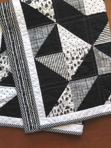 Gender Neutral Quilt, Momma Mia, Woodland Baby Quilt, Bed Quilts, Neutral Quilt, Jean Quilt, Tranquil Bedroom, Black And White Quilts, White Quilts