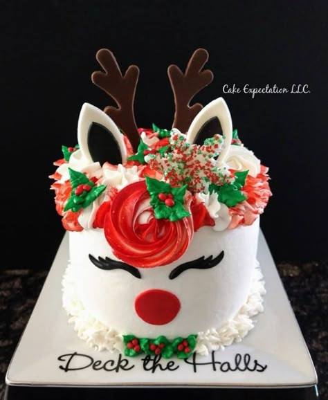 Unicorn Christmas Cake Christmas Rainbow Cake, Christmas Unicorn Cake, Christmas Cake Ideas Easy, Easy Christmas Cake Decorating Ideas, Christmas Desserts Ideas, Mini Valentine Cakes, Christmas Cake Decorating Ideas, Easy Christmas Cake, Christmas Desserts Cakes