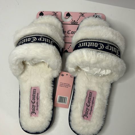 Juicy Couture Slippers Super Soft And Comfy White/Navy Size Xl 9.5/10.5 Nwt Juicy Couture Slippers, Juicy Couture Shoes, Couture Shoes, Christmas Wishlist, Fit Inspo, Car Interior, Interior Decor, Juicy Couture, Favorite Outfit