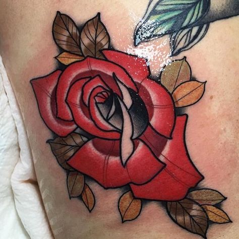 @jack_the_lantern #neotrad #neotattoo #neotraditional #neotraditionaltattoo #neotraditionaltattoos #tattooartiste #tattoo #tattoos… New School Rose Tattoo, Tattoo New School, Neo Traditional Roses, Traditional Heart Tattoos, Neo Tattoo, Tattoo New, Traditional Tattoo Flowers, Rose Hand Tattoo, Traditional Roses