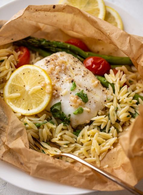 Butter Orzo, Fish In Foil Packets, Fish In Parchment, Recipes For Lent, Parchment Paper Recipes, Lent Recipes, Fish Sandwich, Cod Recipes, Baked Fish