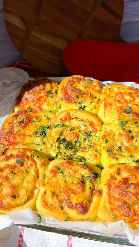 SCARLETT HOLMES🌟easy recipes! on Reels | Ziggy Alberts · together (Instrumental Version) Ziggy Alberts, Pull Apart Garlic Bread, Garlic Rolls, Italian Herbs, Garlic Cheese Bread, Cheesy Garlic Bread, Pizza Rolls, Dried Herbs, Plain Flour