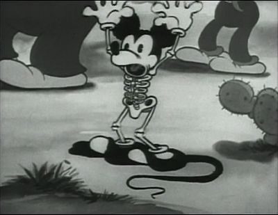 Creepy Cartoon, Vintage Cartoon Black And White, Dark Mickey Mouse, Vampire Mickey Mouse, Old Black And White Cartoons, Old Disney Aesthetic Mickey, Old Mickey Mouse Cartoon, 1930s Cartoons, Mickey Mouse 1930s