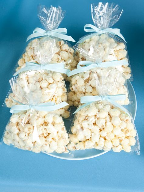 Simply and delicious Party Food For Toddlers, Popcorn Wedding Favors, Savory Popcorn, Kettle Popcorn, Popcorn Packaging, Popcorn Wedding, Pink Popcorn, Popcorn Favors, Sweet Popcorn