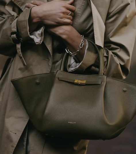 The Fall Bag Edit. Studio Bag, Fall Bags, Fall Handbags, Handbag Essentials, Woven Handbags, Best Handbags, Luxury Purses, Brown Handbag, Chic Bags