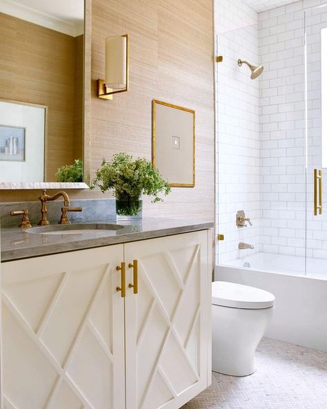 White bathroom - subway tile - brass fixtures, hardware, sconces - custom vanity details, grass cloth Jeffrey Allen Marks Interiors, Grasscloth In Bathroom, Grasscloth Bathroom, Collins Interiors, Beautiful Bathroom Decor, Subway Tiles Bathroom, Neutral Bathroom, Bad Inspiration, Bathroom Guest