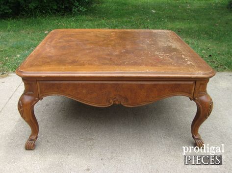 Garage Sale Find Claw Foot Table | Prodigal Pieces | prodigalpieces.com Clawfoot Table Makeover, French Country Coffee Table, Coffee Table Makeover, Garage Sale Finds, French Country Kitchens, Cool Tables, French Kitchen, Table Makeover, French Country Style