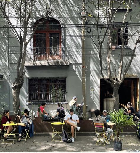 Condesa: shop & eat - THIS IS MEXICO CITY Condesa Mexico City, Boho Clothes, Boho Style Outfits, Mexican Artists, Ice Cream Shop, Fruit In Season, Cozy Place, Great Coffee, The Favorite