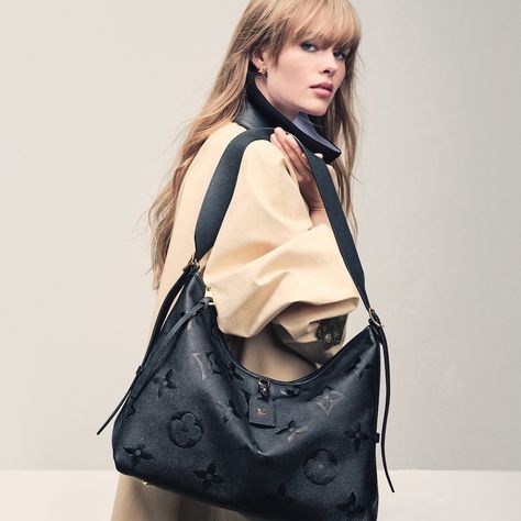 Leather Bags for Women - Luxury, Soft Designer Leather | LOUIS VUITTON ® Bucket Bags Outfit, Louis Vuitton Carryall, Louis Vuitton Hobo Bag, Vuitton Outfit, Fashion Inspiration Board, Best Purses, Louis Vuitton Empreinte, Hobo Style, Louis Vuitton Official