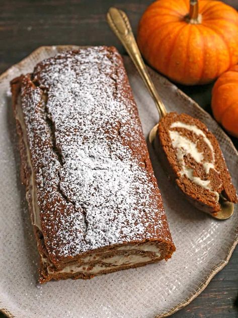 Paleo Pumpkin Roll, Whole Thirty, Paleo Thanksgiving Recipes, Grass Fed Gelatin, Paleo Cake, Pumpkin Coffee Cakes, Paleo Baking, Paleo Pumpkin, Pumpkin Spice Syrup