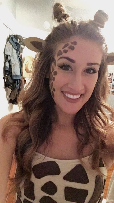 Snapchat Filter Costume, Giraffe Makeup, Costume Fleur, Deer Halloween Costumes, Halloween Vignette, Giraffe Costume, Scary Kids, Halloween Makeup Diy, Animal Costumes