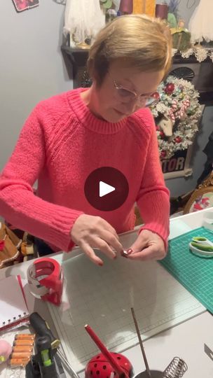 8.1K views · 569 reactions | A nifty trick to decoupaging a gift bag!! | If you decoupage with gift bags make sure you check out this nifty trick I learned!🥰 | By The Crafty Decorator | Facebook Crafty Decorator, Diy Gifts Videos, Snow Crafts, Vintage Valentines Day, Bag Picture, Decoupage Projects, Decoupage Tutorial, Crafting Techniques, Christmas Gifts To Make