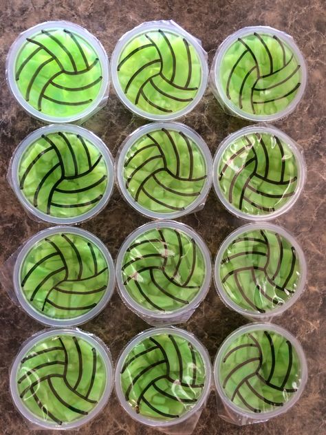 Volleyball fruit cups Volleyball Treats Snacks Cute Ideas, Volleyball Gift Bags, Volleyball Treats, Volleyball Snacks, Volleyball Crafts, Team Treats, Volleyball Locker, Volleyball Ideas, Sports Snacks