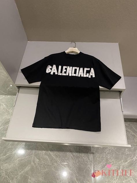 Balenciaga Unisex Men Tape Type Medium-fit T-shirt black - kitlife.ru Lv Neonoe, Ysl Wallet, Chanel Woc, Tie Men, Chanel Tote, Louis Vuitton Men, Brand Store, Socks And Tights, Man Swimming