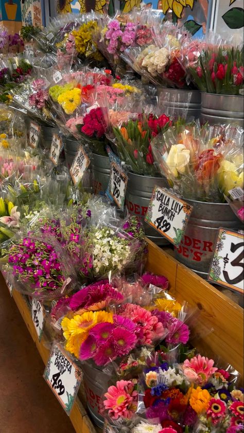 Grocery Store Flowers, Luxury Flower Bouquets, Stop And Smell The Roses, Napa Ca, Black Color Hairstyles, Boquette Flowers, Color Hairstyles, Flower Store, Nothing But Flowers