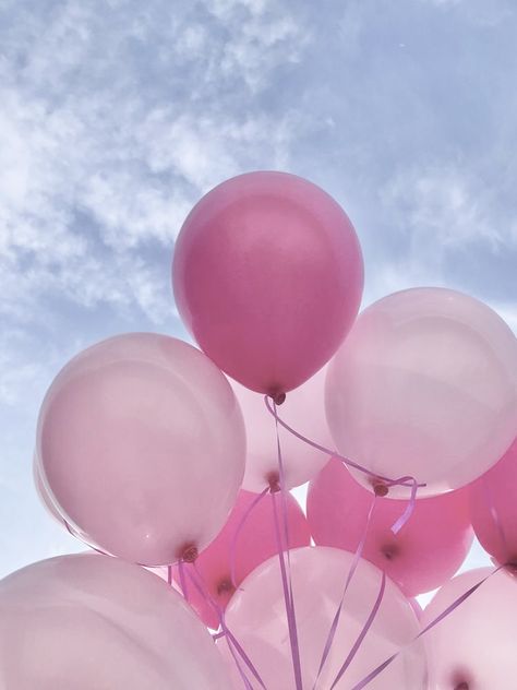 Pink Balloons Aesthetic, Baloon Aestethic, Balloons Aesthetic, Pink Girl Aesthetic, Pink Monochrome, Plant Styling, Tout Rose, Balloon Background, Pink Wallpaper Girly