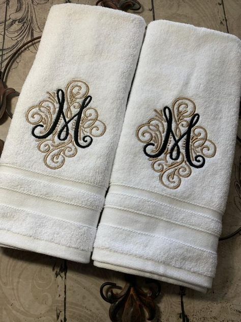 Inviting Bathroom, Towel Embroidery Designs, Monogrammed Bath Towels, Towels Bathroom, White Bath Towels, Monogram Towels, Towel Embroidery, Bath Towels Luxury, Embroidery Monogram