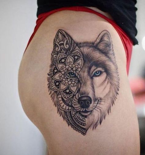 Mandala Tattoos Pretty Skull Tattoos, Lace Skull Tattoo, Wolf Tattoos For Women, Model Tattoo, Tattoo Trend, Wolf Tattoo Design, Skull Tattoo Design, Badass Tattoos, Head Tattoos