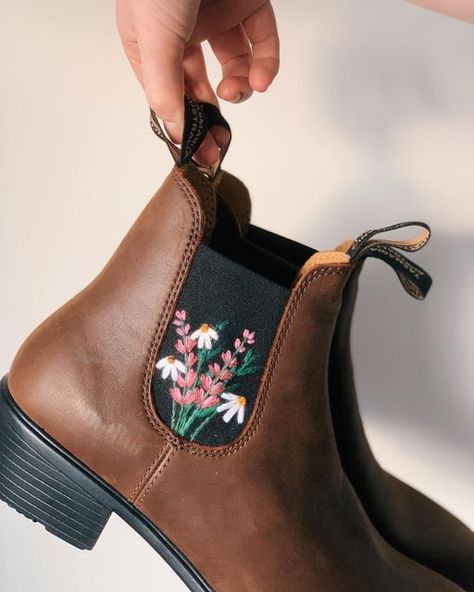 Chelsea Boot Embroidery, Embroider Blundstone, Embroidery On Boots, Embroidered Chelsea Boots, Embroidery On Blundstone, Embroidered Blundstone Boots, Embroidered Blundstone, Blundstone Embroidery, Boot Embroidery