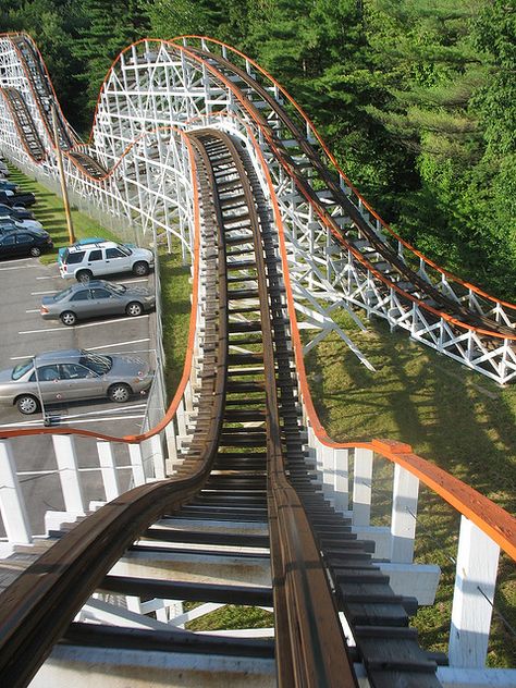 Canobie Lake Park, 2023 Vibes, Wooden Roller Coaster, Roller Coasters, Lake Park, Content Page, Amusement Parks, Theme Parks, Car Park