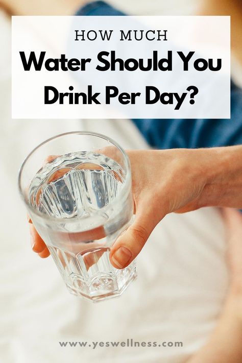 Learn why your body needs water, how you lose it, the benefits of staying hydrated, and easy tips for boosting your daily water intake. Drink Enough Water, Benefits Of Drinking Water, Healthy Living Motivation, Daily Water Intake, Menstrual Health, Daily Water, Healthy Diet Tips, Top Skin Care Products, Staying Hydrated