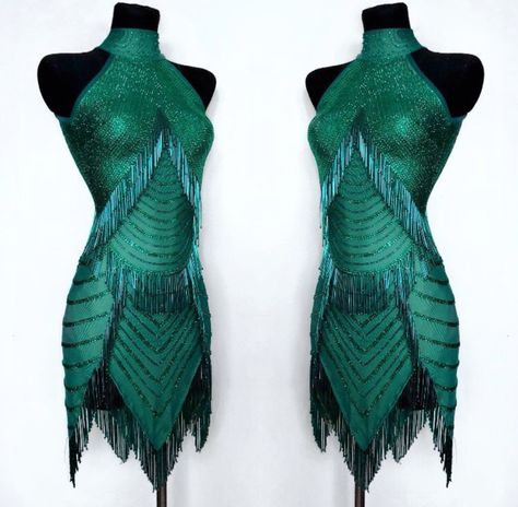 Green Latin Dance Dress, Green Dance Costume, Salsa Costumes, Salsa Costume, Latin Costume, Belly Dancing Workout, Dancesport Dresses, Ballroom Gowns, Latin Ballroom Dresses