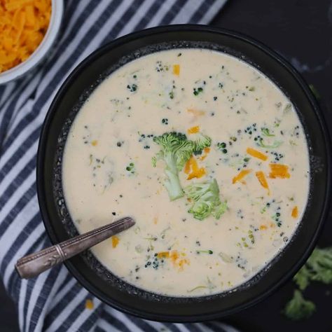 Low Carb Broccoli Cheese Soup, Easy Broccoli Cheese Soup, Recipes With Beef, Low Carb Broccoli, Whole Lotta Yum, Soup Keto, Low Carb Chicken Parmesan, Keto Broccoli Cheese Soup, New Air Fryer Recipes