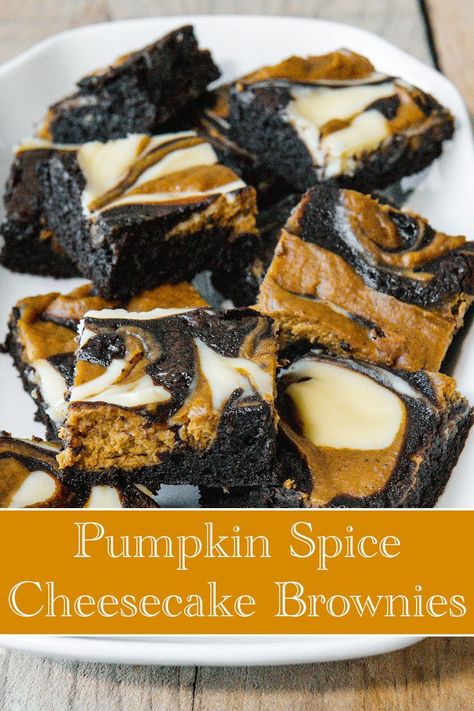 Pumpkin Spice Cheesecake Brownies Sourdough Pumpkin Brownies, Pumpkin Dessert Ideas, Winter Bakes, Winter Brownies, Pumpkin Spice Brownies, Eyes Pumpkin, Brick Toast, Gluten Free Pumpkin Cheesecake, Pumpkin Cheesecake Brownies