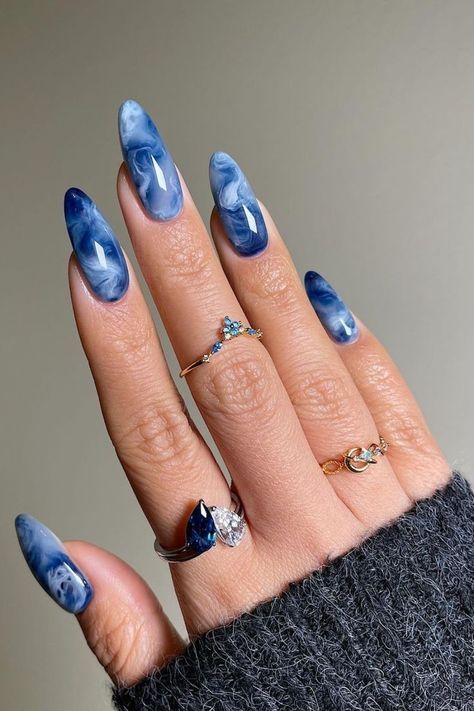 Dragon Skin Nails, Winter Nail Ideas Blue, Nails Art Bleu, Wave Nails Design, Nail Blue Design, Blue Almond Nails Design, Nails Blue Design, Blue Design Nails, Almond Blue Nails