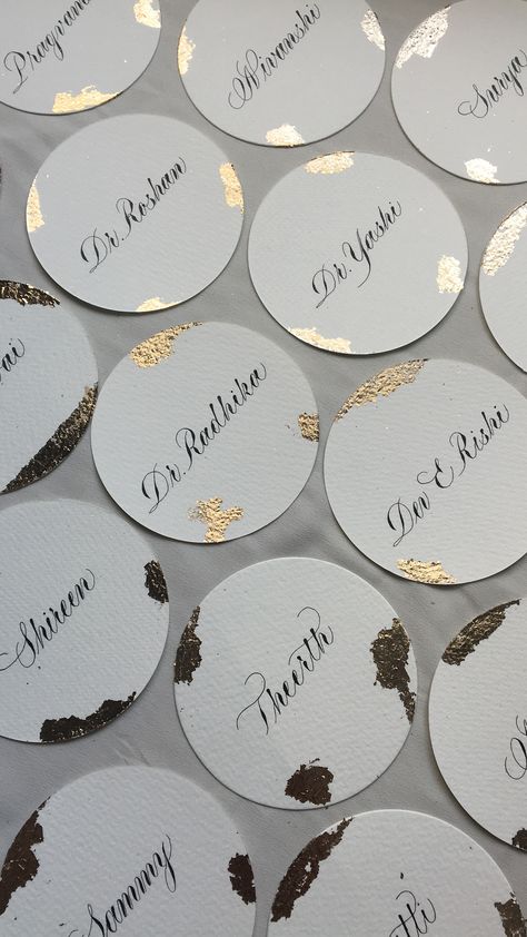 Calligraphy Name Tags, 21st Inspiration, Owen Name, Ivy Name, Wedding Name Tags, Baby Scrapbook Album, Wedding Name Cards, Minimal Gold, Calligraphy Name