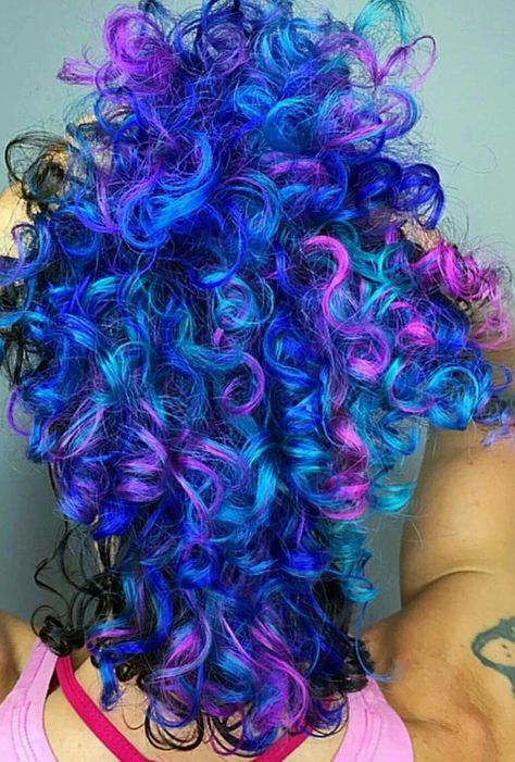 Blue purple mixed dyed curly hair @iroirocolors                                                                                                                                                                                 More Curly Hair Model, Michelle Tanner, Curly Color, Dyed Curly Hair, Dyed Hair Pastel, Ombre Blond, Creative Hair, Coloured Hair, Colored Curly Hair