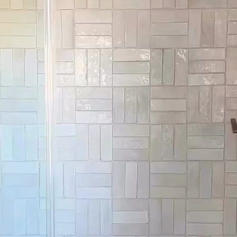 Double Basket Weave Subway Tile, Basket Weave Shower Tile, Basket Weave Tile Bathroom Floor, Basket Weave Subway Tile, Basket Weave Tile Bathroom, Basketweave Tile Bathroom, Bathroom Extension, Matt Bathroom, Kid Bathroom