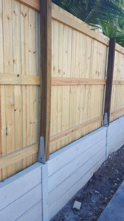 Retaining Wall Ideas With Fence, Retaining Wall And Fence Ideas, Fence With Retaining Wall, Retaining Wall With Fence On Top, Timber Fence Ideas, Fence On Wall, Fence On Retaining Wall, Retaining Wall And Fence, Retaining Wall With Fence